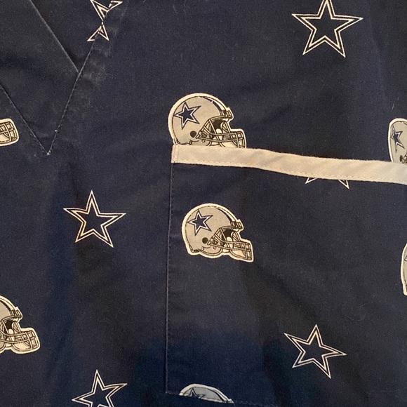 NFL Dallas Cowboys scrub top mens small - Picture 2 of 6